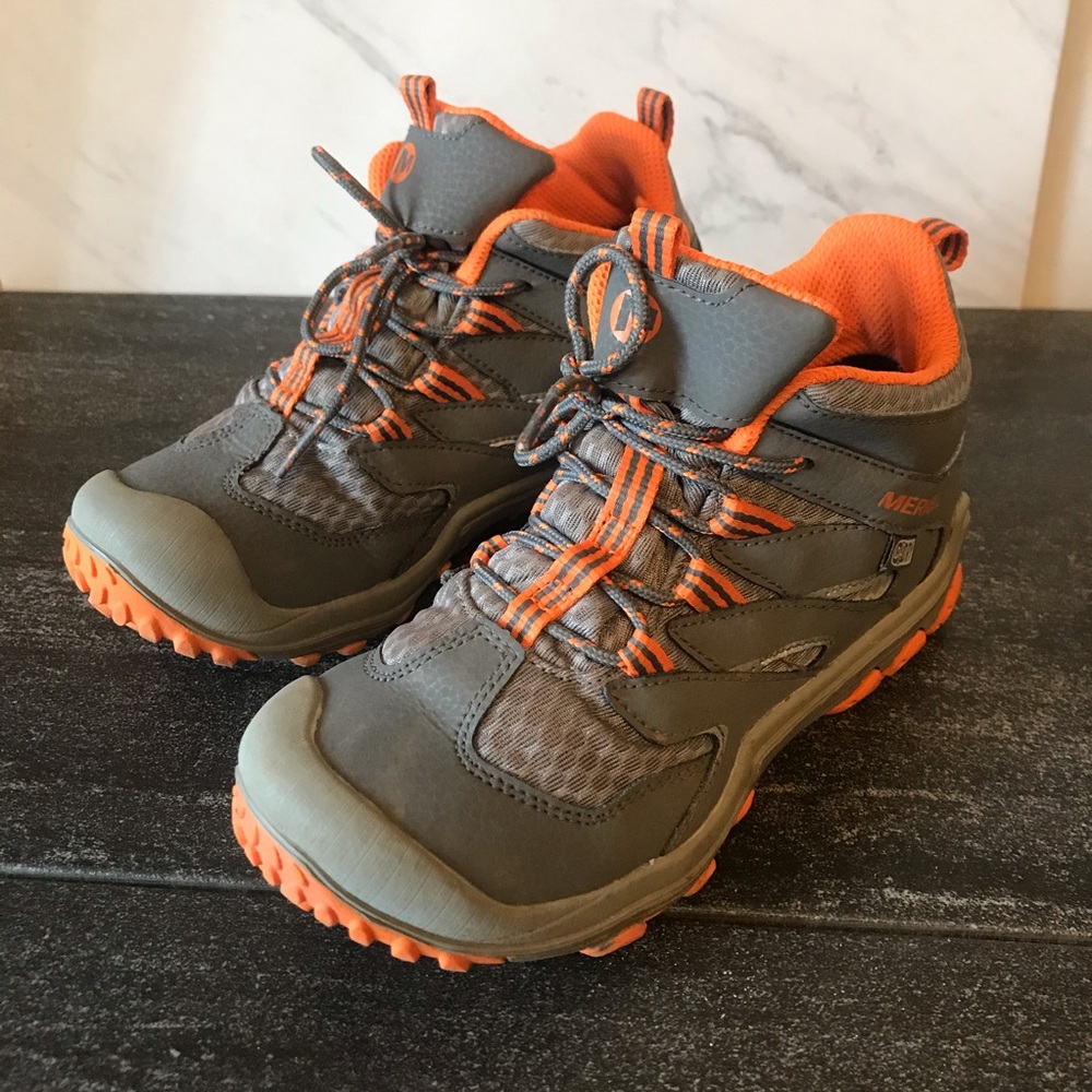 Merrell Kids Chameleon 7 Mid Hiking Shoe